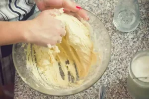 cara membuat kulit pangsit adonan pangsit