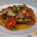 Resep Ikan Bawal Goreng Sambal Tauco