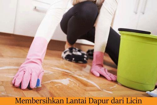 Cara Mudah dan Murah Membersihkan Lantai Dapur yang Licin