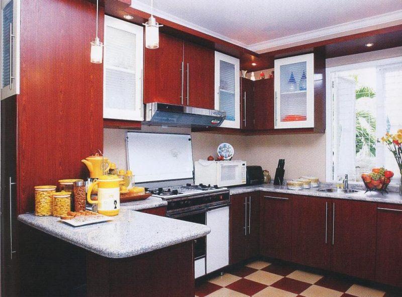 Desain Dapur Minimalis Modern berkonsep huruf U dengan kitchen set menyatu dengan kompor gas